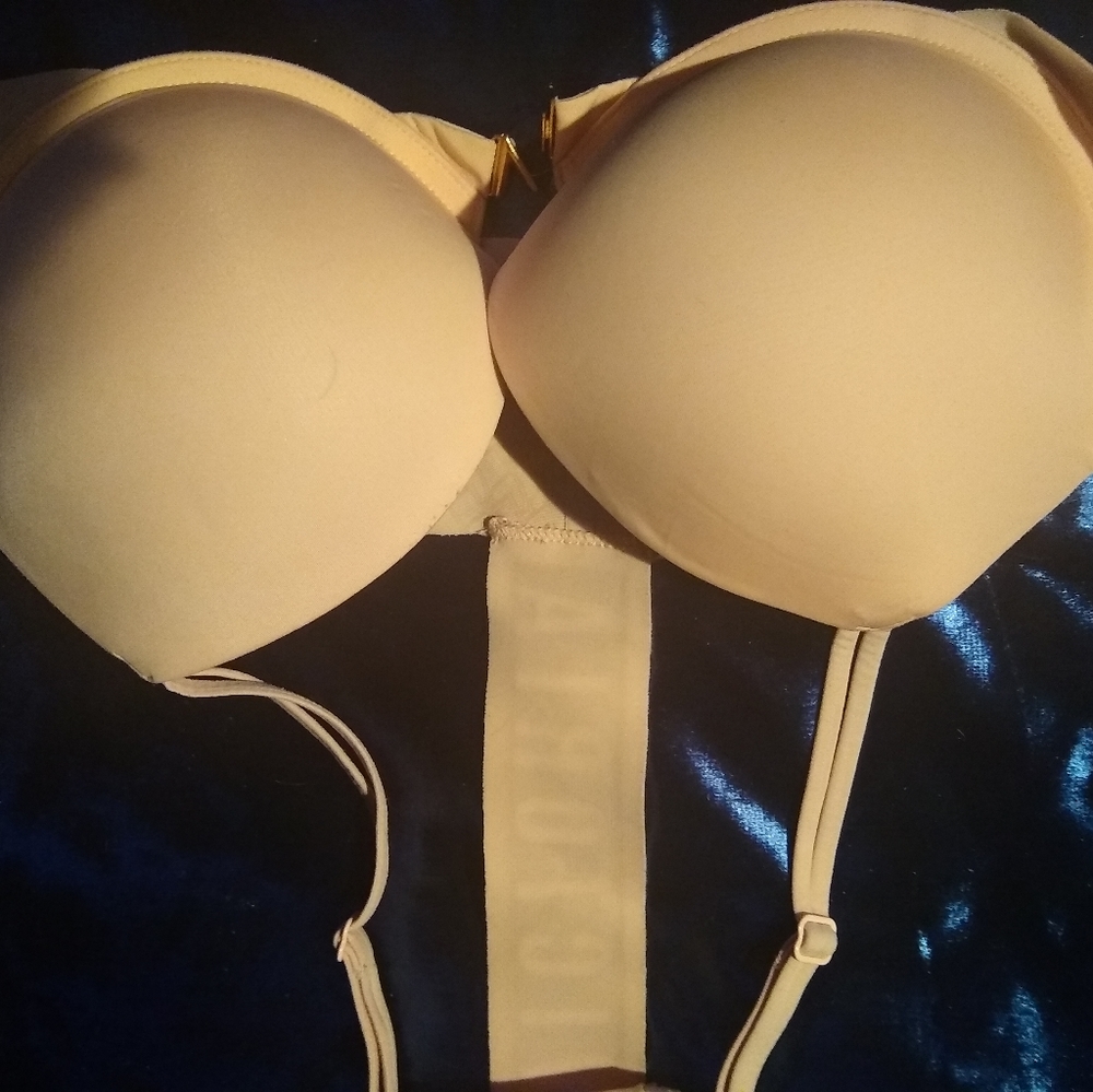 Victoria secret bra sz 38C